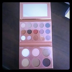 Makeup Palette/ its my RayeRaye bh cosmetics